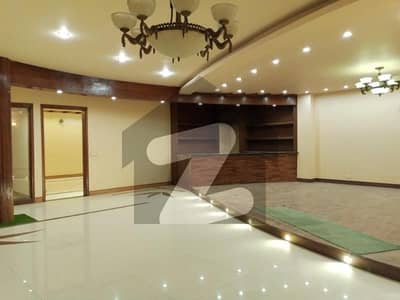 A Centrally Located Lower Portion Is Available For Rent In Karachi