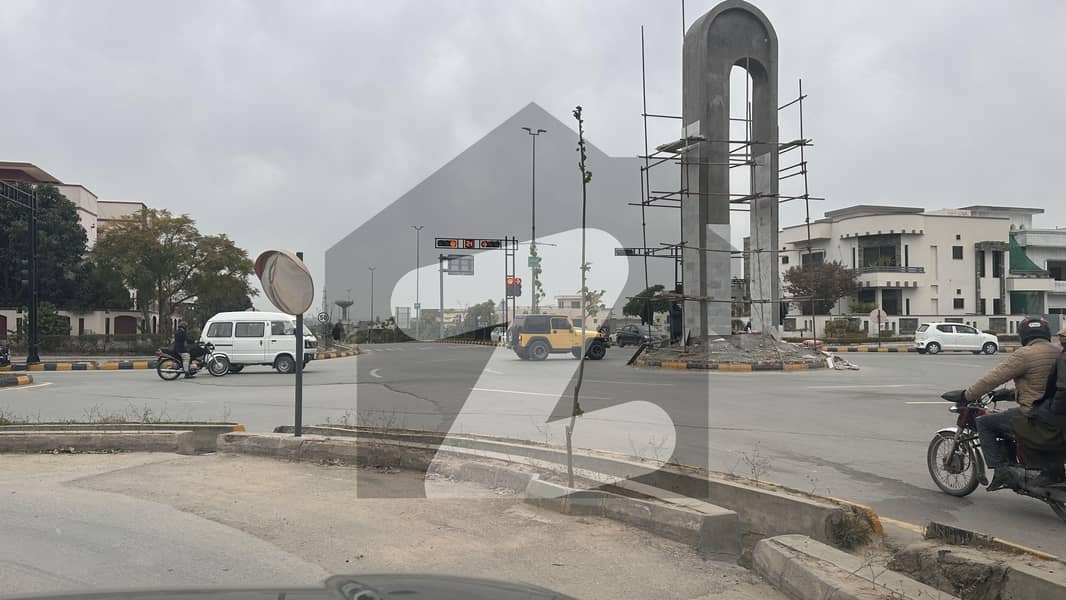 Dha Phase 2 Sector E Street 3 Prime Location One Kanal Plot For Sale
