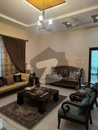 30 Marla House In Madina Town