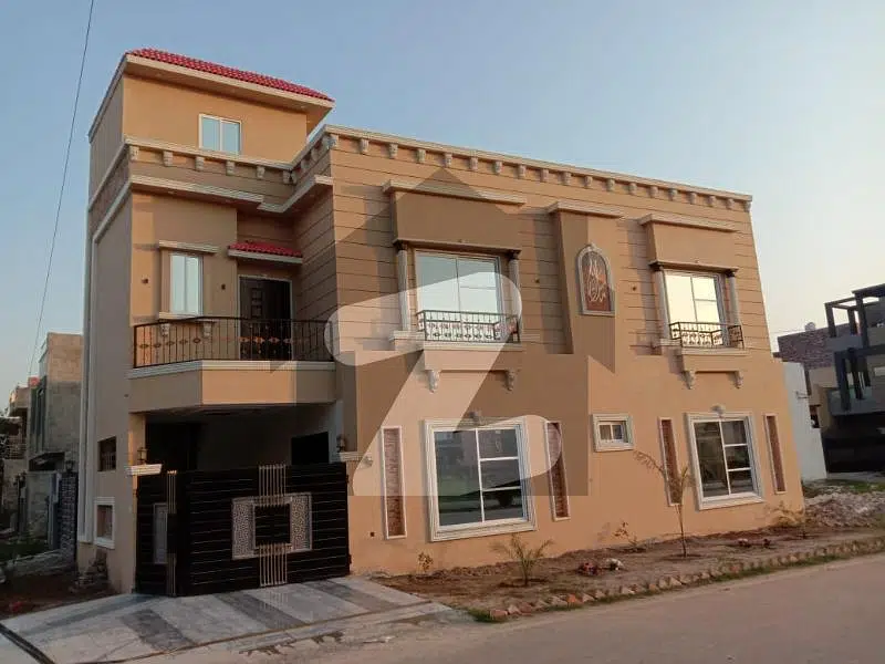 5 Marla Corner Double Storey House for Sale