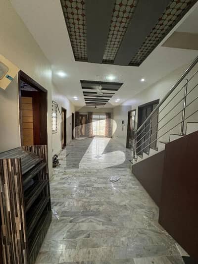 3400 SQUARE FEET WEST OPEN LEASED FLAT FOR SALE IN AHMED RESIDENCY JAUHAR BLOCK 14