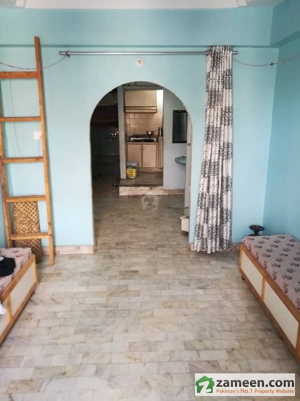 Flat With Good Condition All Facilities Main Road Building Road Side