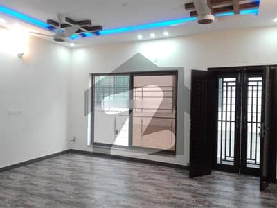 1 Kanal Lower Portion For rent In Beautiful E-16/3