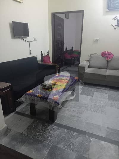 جوبلی ٹاؤن ۔ بلاک سی جوبلی ٹاؤن,لاہور میں 1 کمرے کا 3 مرلہ مکان 95.0 لاکھ میں برائے فروخت۔