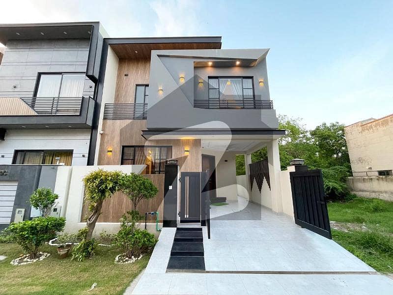 5 Marla Luxury Modern Design House For Sale In Ideal Location Of DHA Phase 5