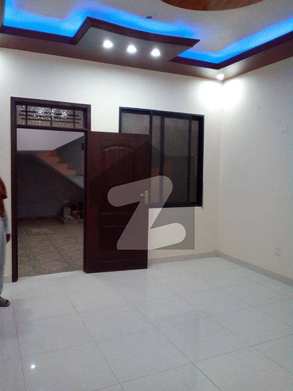 240 Yards 2nd Floor Portion With Roof For Sale In Gulshan Block 1