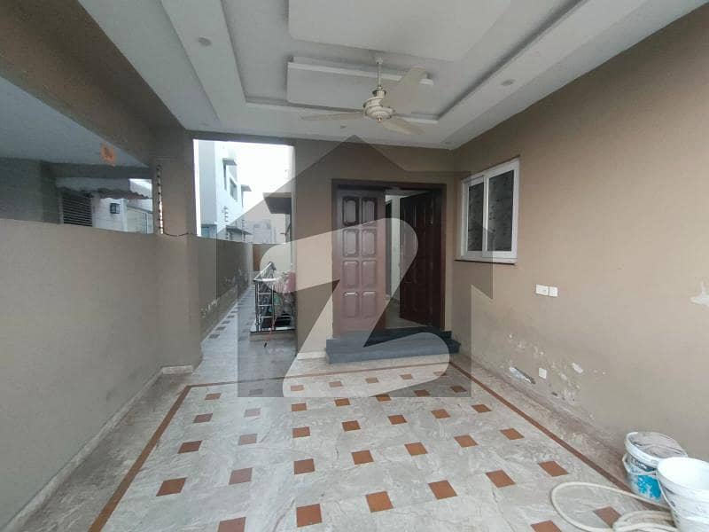 24 Marla 3 Bedroom Upper Portion Is Available For Rent With Soler System In Dha Phase 7 Lahore.