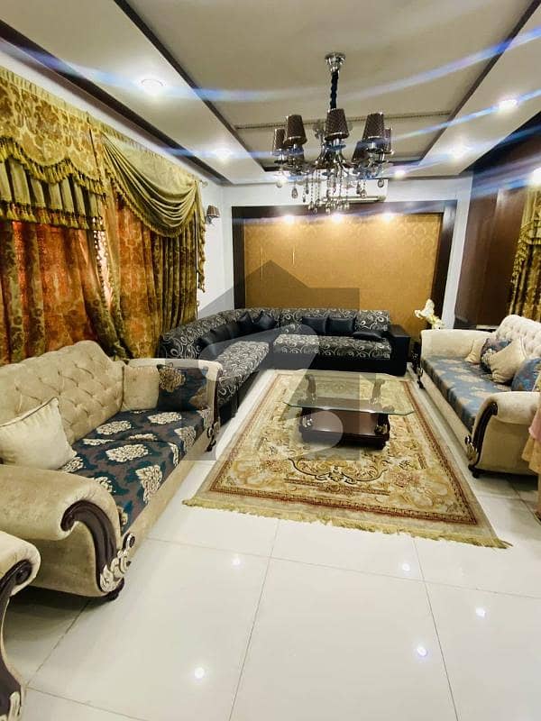 1 Kanal Beautiful House Available For Sale