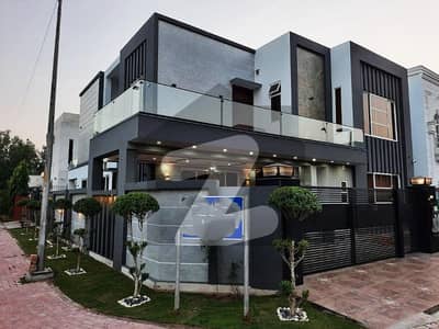 Beautiful 15 Marla Corner Fully Furnished House For Sale In Bahria Town Lahore