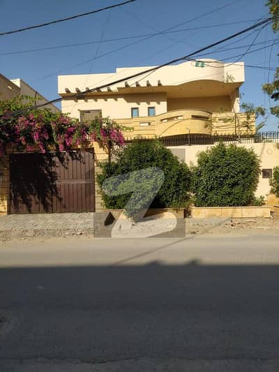 500 Sq. Yds. Well Maintained Bungalow For Sale At Prime Location Of Khayaban-E-Sehar, DHA Phase 7