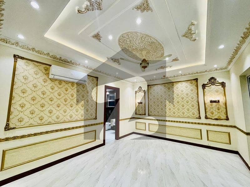 ڈی ایچ اے فیز 1 ڈیفنس (ڈی ایچ اے),لاہور میں 5 کمروں کا 1 کنال مکان 6.5 کروڑ میں برائے فروخت۔