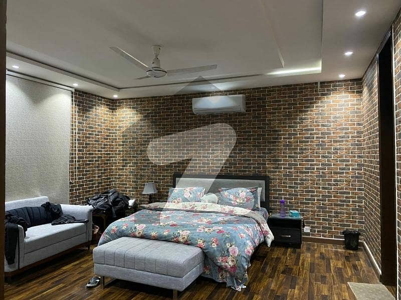 ڈی ایچ اے فیز 2 ڈیفنس (ڈی ایچ اے),لاہور میں 5 کمروں کا 1 کنال مکان 7.0 کروڑ میں برائے فروخت۔