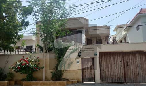 500yard Phase6 Ownerbuilt Extraordnary Rahat Street Posh Area Chance Deal Owner Need Hard Cash 90000000