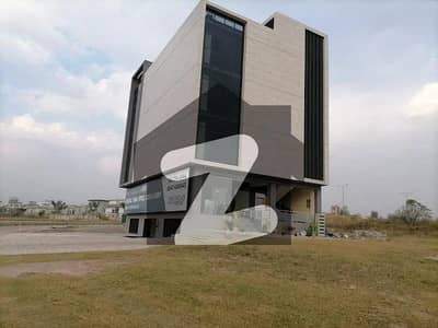 Exclusive 1 Kanal Plot Prime Location at Park Enclave Phase 1, Islamabad