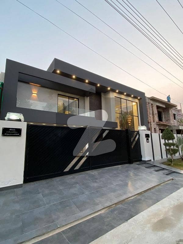 1 KANAL BRAND NEW House For Sale