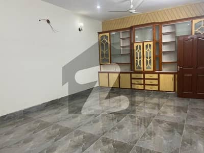 1 Kanal Upper Portion For Rent