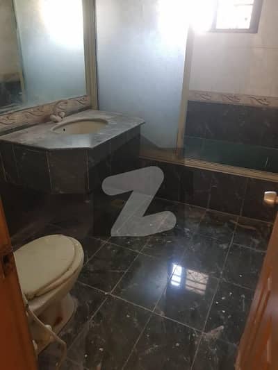 ریونیو سوسائٹی - بلاک اے ریوینیو سوسائٹی,لاہور میں 5 کمروں کا 14 مرلہ مکان 1.2 لاکھ میں کرایہ پر دستیاب ہے۔