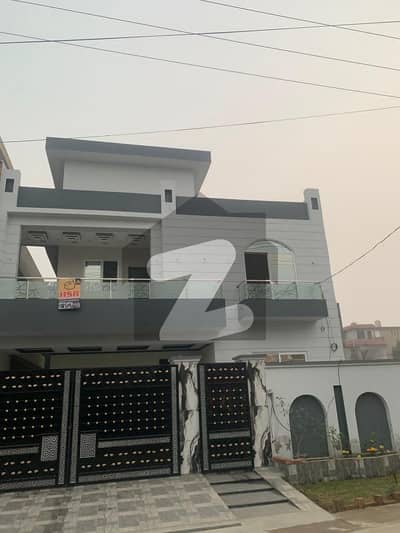 بسم اللہ ہاؤسنگ سکیم جی ٹی روڈ,لاہور میں 5 کمروں کا 10 مرلہ مکان 3.5 کروڑ میں برائے فروخت۔