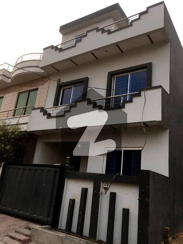 3.5 Marla Double storey luxury Brand new house for sale in i-14/3. one of the most attractive location of islamabad , demand 1.65 crore