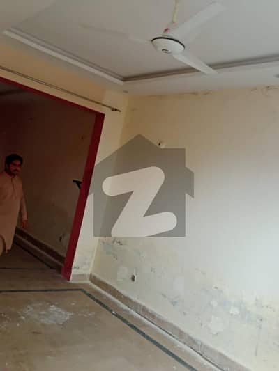 ایل ڈی اے ایوینیو ۔ بلاک جی ایل ڈی اے ایوینیو,لاہور میں 2 کمروں کا 10 مرلہ زیریں پورشن 38.0 ہزار میں کرایہ پر دستیاب ہے۔