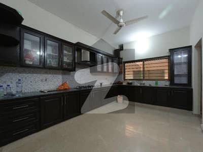 Bahria Town Phase 3 Kanal House With Basement For Sale Newly Renowned