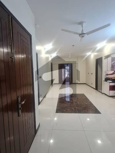 پی ای سی ایچ ایس بلاک 2 پی ای سی ایچ ایس,جمشید ٹاؤن,کراچی میں 4 کمروں کا 8 مرلہ فلیٹ 5.25 کروڑ میں برائے فروخت۔