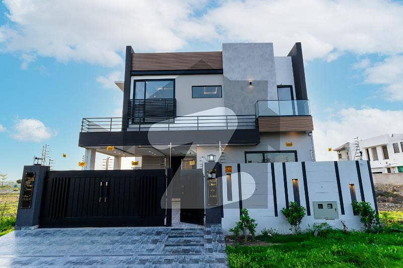 10 Marla Modern House For Sale At Prime Location Near To Park School & Easy Approach To Main Road