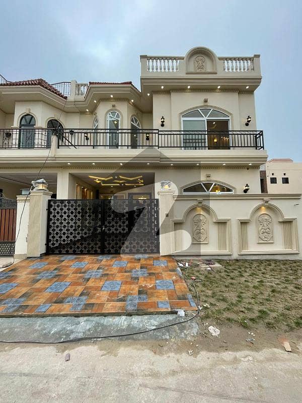 Prime Location 5 Marla House For Sale In Rs. 16000000 Only