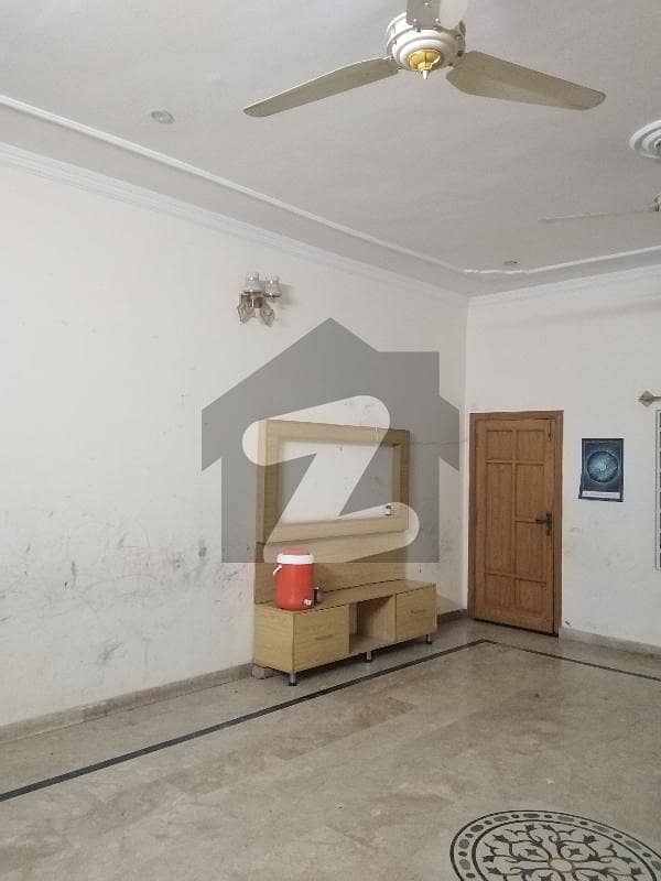 15marla 3beds DD tvl kitchen attached baths neat and clean ground portion for rent in gulraiz housing phase 5