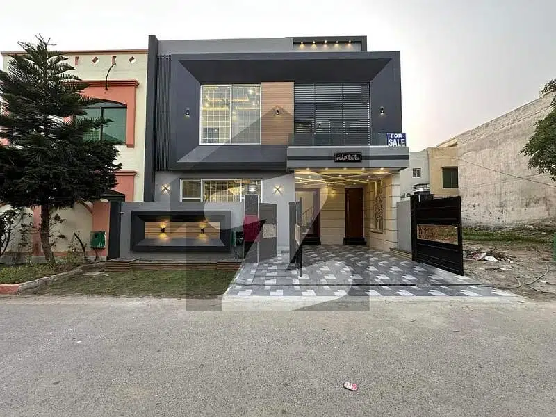 5 MARLA BRAND NEW HOUSE FOR SALE IN BAHRIA TOWN LAHORE SECTOR D
