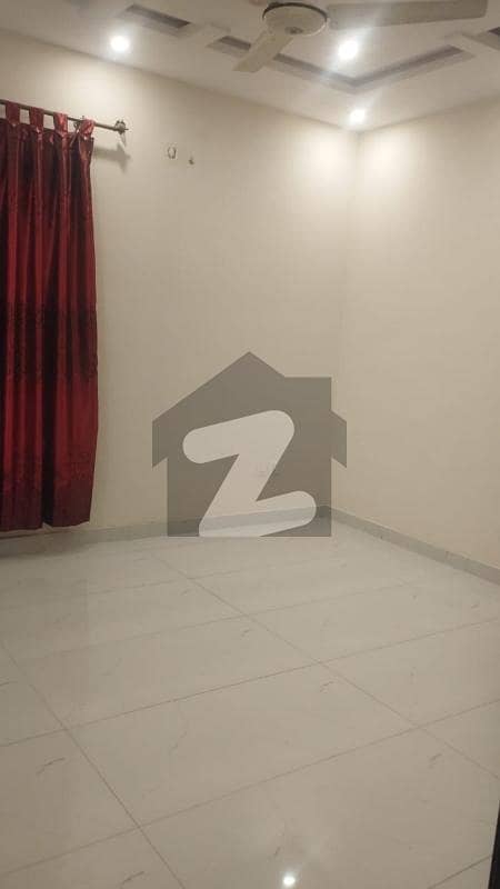 بیکن ہاؤس سوسائٹی لاہور میں 2 کمروں کا 1 کنال بالائی پورشن 55.0 ہزار میں کرایہ پر دستیاب ہے۔
