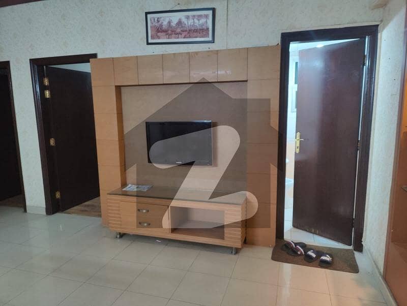 ایف ۔ 11 اسلام آباد میں 2 کمروں کا 12 مرلہ فلیٹ 4.0 کروڑ میں برائے فروخت۔