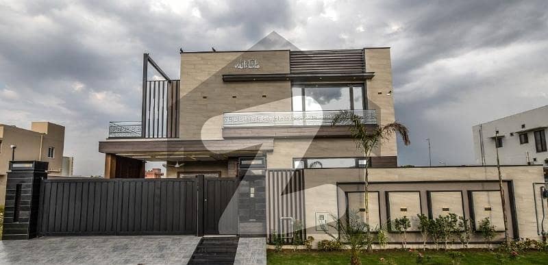 1 Kanal Modern Design House For Sale At Hot Location Near To Park & Club