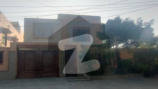 ڈی ایچ اے فیز 6 ڈی ایچ اے ڈیفینس,کراچی میں 8 کمروں کا 1 کنال مکان 10.5 کروڑ میں برائے فروخت۔