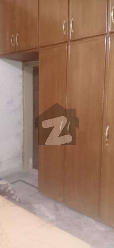 غازی روڈ کینٹ,لاہور میں 3 کمروں کا 6 مرلہ مکان 80.0 لاکھ میں برائے فروخت۔