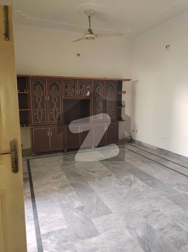 بنی گالہ اسلام آباد میں 6 کمروں کا 7 مرلہ مکان 65.0 ہزار میں کرایہ پر دستیاب ہے۔