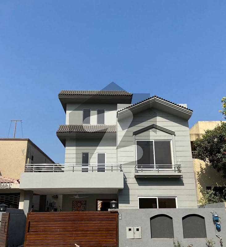 Available House For Sale Bahria Town Phase 4
