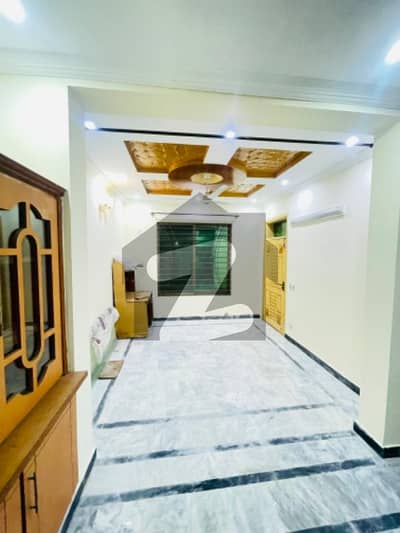 سوان گارڈن ۔ بلاک سی سوان گارڈن,اسلام آباد میں 4 کمروں کا 5 مرلہ مکان 70.0 ہزار میں کرایہ پر دستیاب ہے۔