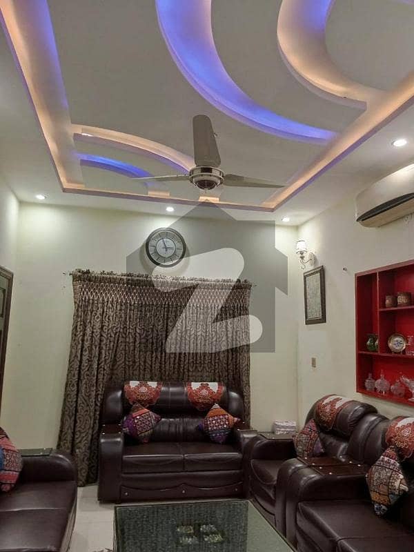 پارک ویو سٹی ۔ ٹوپز بلاک پارک ویو سٹی,لاہور میں 5 کمروں کا 10 مرلہ مکان 3.5 کروڑ میں برائے فروخت۔