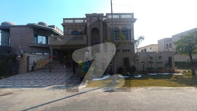 1 Kanal House Is Available For Sale In DHA Phase 8 Block L Lahore