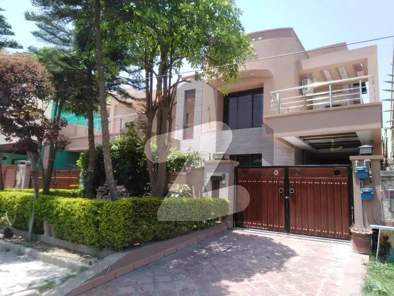 E-11 Beautiful 6,Bed Room House Available For Sale