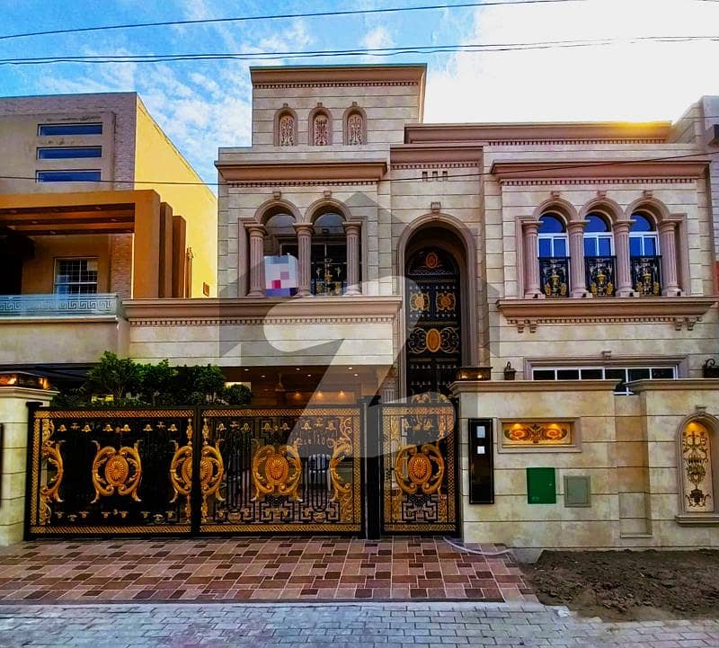 10 Marla House For Sale In Takbeer Block Bahria Town Lahore