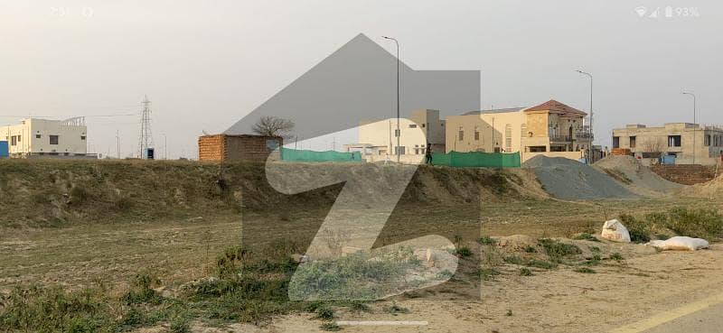 01 Kanal Plot Available For Sale Block-V On 100 Feet Road In DHA Phase 8