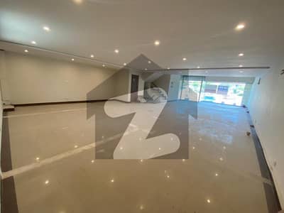 Facing Sheeba Park 8 Marla Commercial Plaza Building Is Available For Sale On Top Location Of DHA Phase 3 Block Y Lahore