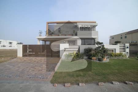 Fully Soler System & Basement House 7 Bed Room For Sale In DHA Phase 4-BB