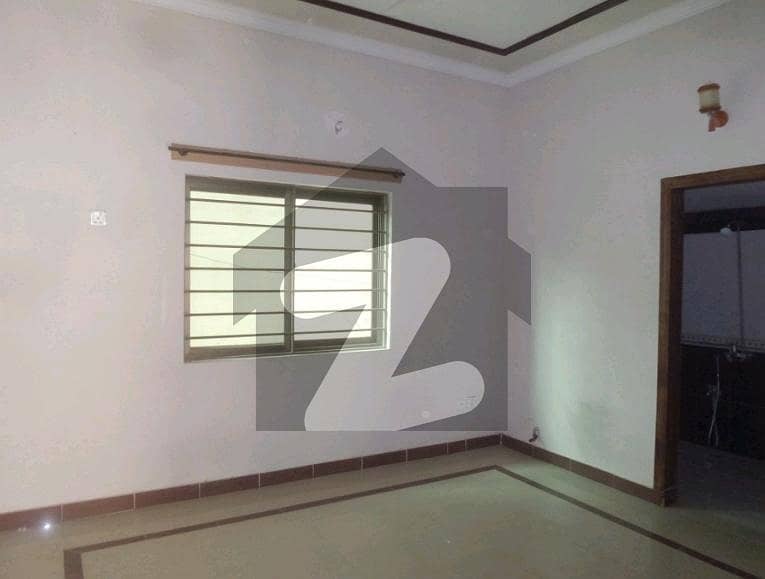 Avail Yourself A Great Prime Location 3200 Square Feet Upper Portion In G-9