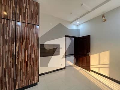 5 Marla Lower Portion Available For Rent In Canal Garden Near Bahria Town Lahore