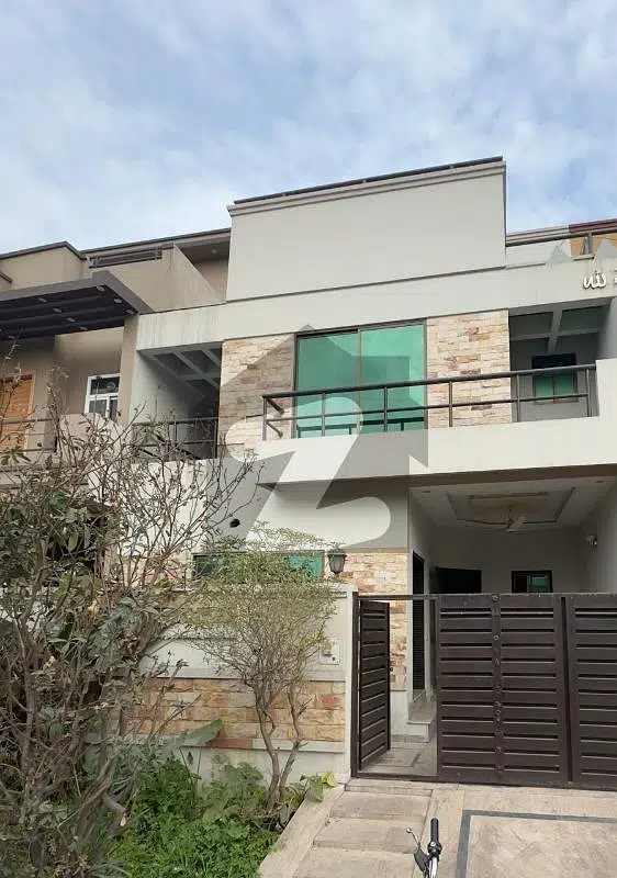 Spacious House Is Available For Rent In Ideal Location Of Citi Housing - Phase 2