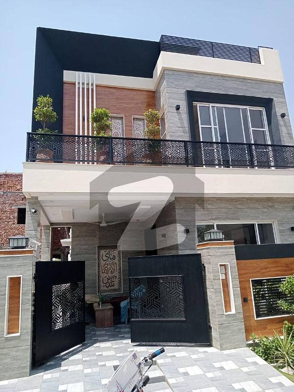 5 Marla Modern Designed Lavish Bungalow For Sale Top Of The Location