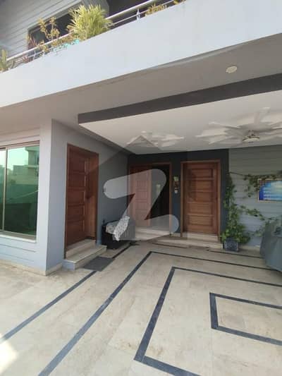 10 Marla Beautiful Ground Portion Is Available For Rent In Bahria Town Phase 8